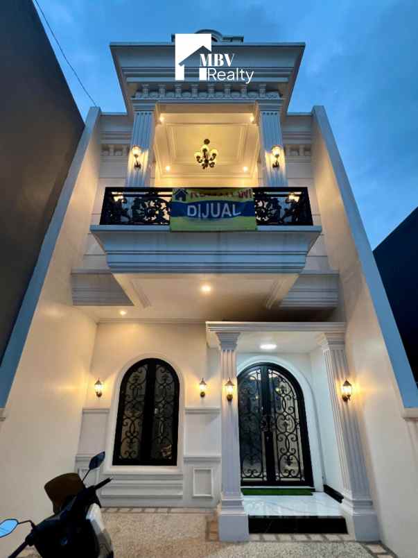 dijual rumah jalan raya kahfi jagakarsa