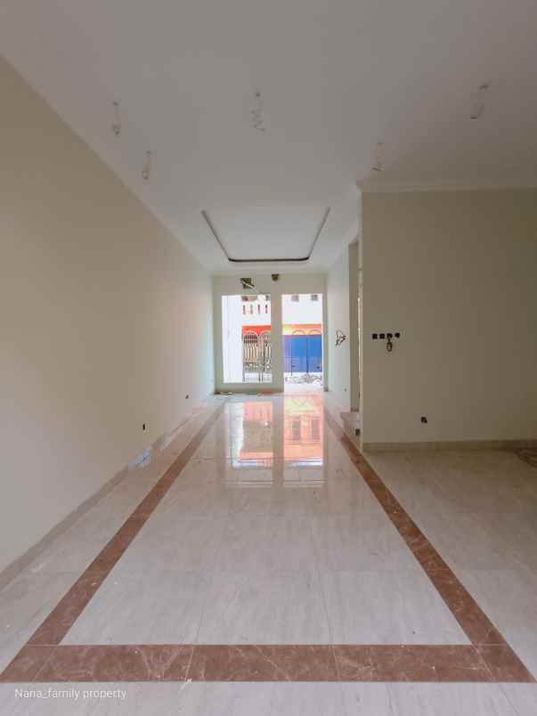 dijual rumah jalan raya kelapa dua