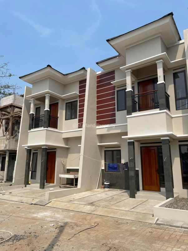 dijual rumah jalan raya pamulang dekat