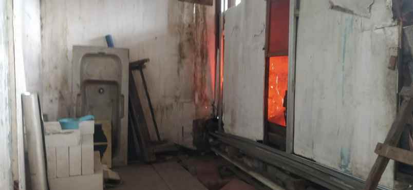 dijual rumah jalan raya penggilingan