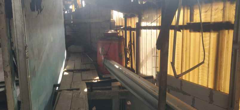 dijual rumah jalan raya penggilingan