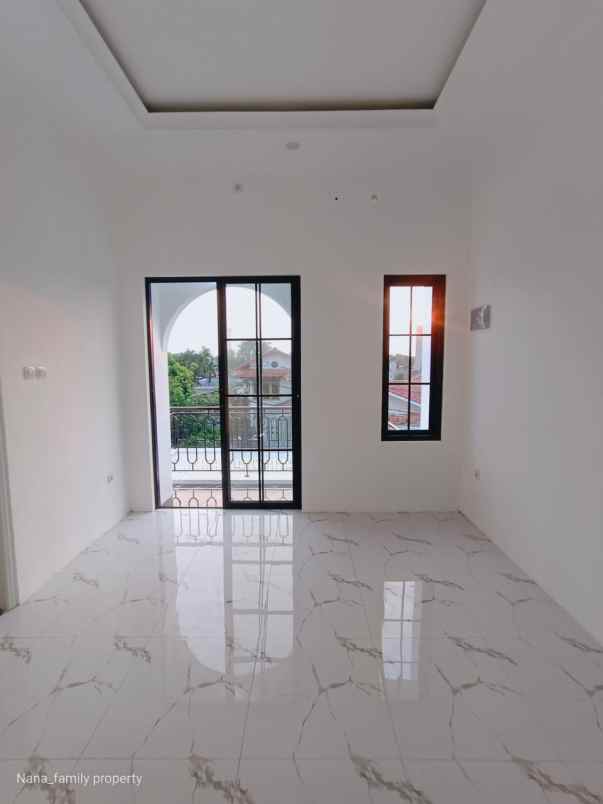 dijual rumah jalan raya pondok aren