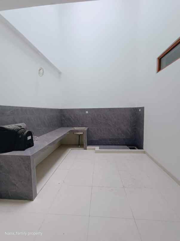 dijual rumah jalan raya pondok ranji