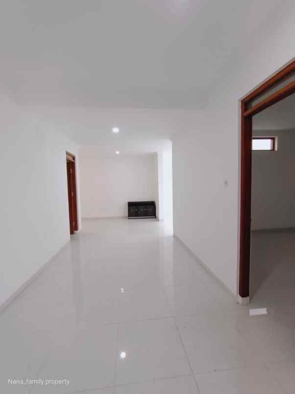 dijual rumah jalan raya pondok ranji