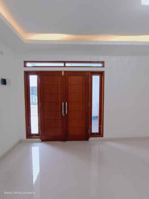 dijual rumah jalan raya pondok ranji