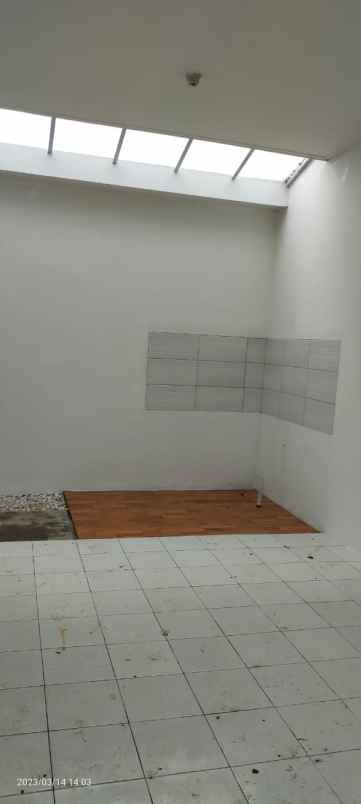 dijual rumah jalan raya sarimukti cbl