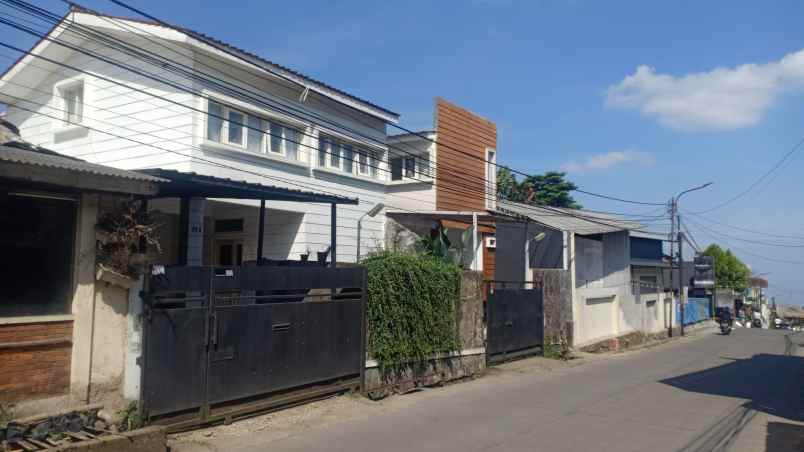 dijual rumah jalan sersan bajuri