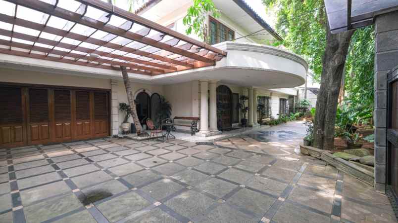 dijual rumah jalan sultan syahrir