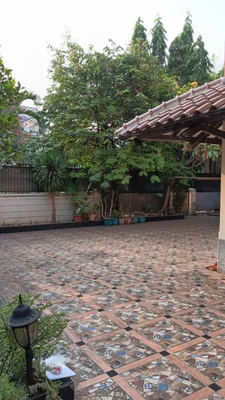 dijual rumah janur elok kelapa gading