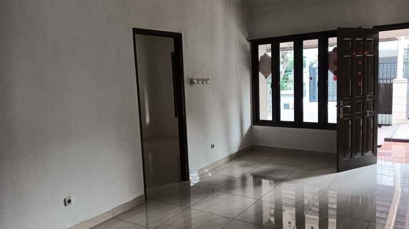 dijual rumah janur elok kelapa gading