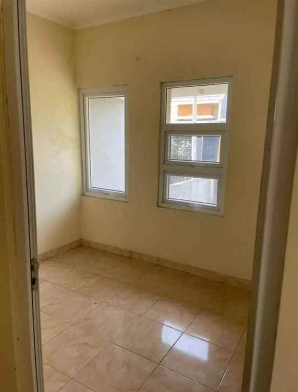 dijual rumah jarang ada murah di bukit golf cibubur