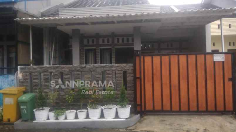 dijual rumah jaticempaka