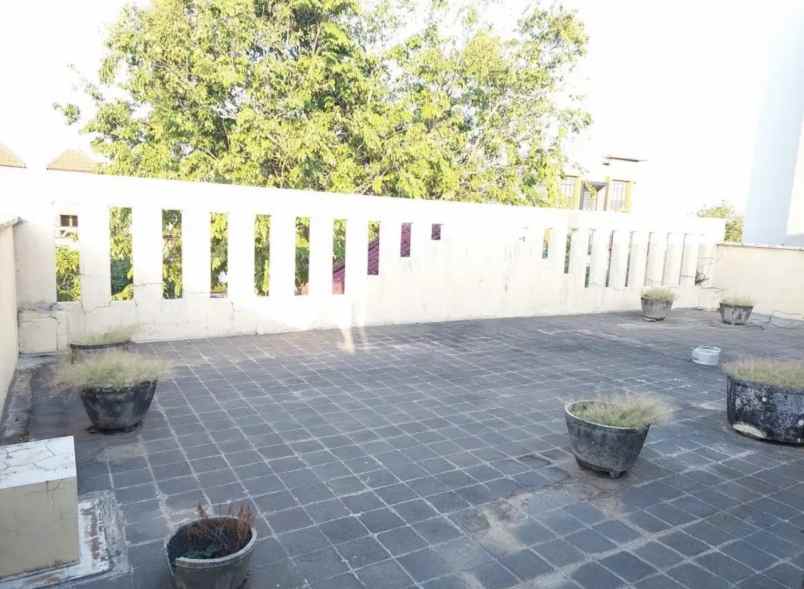 dijual rumah ji raya ngagel jaya pucang