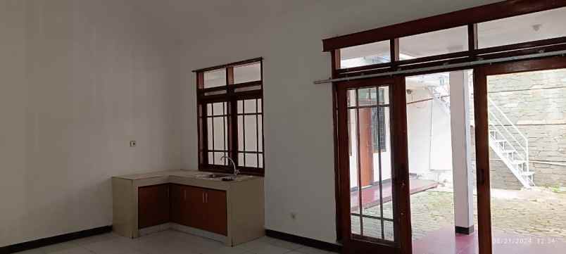 dijual rumah jl babakan jeruk sukagalih