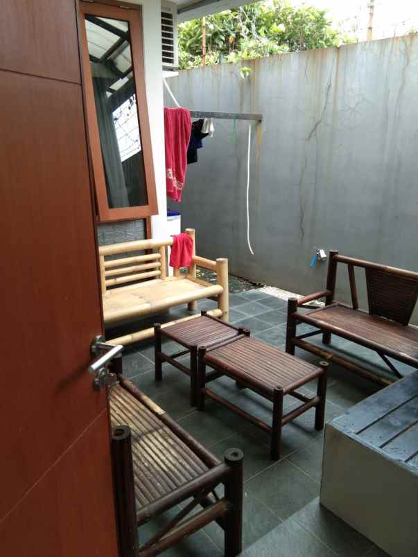 dijual rumah jl ciganitri