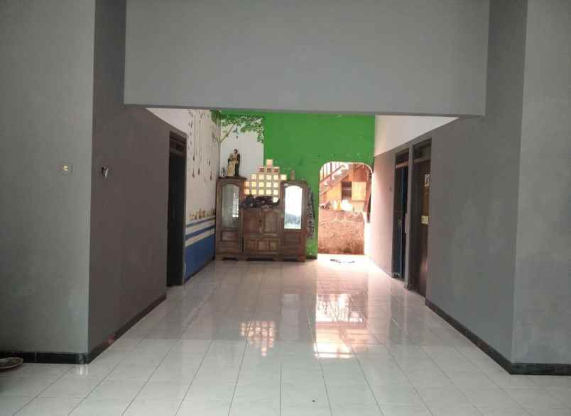 dijual rumah jl damai