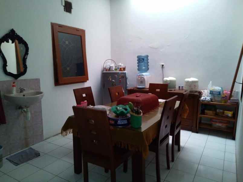 dijual rumah jl griya jakarta pamulang