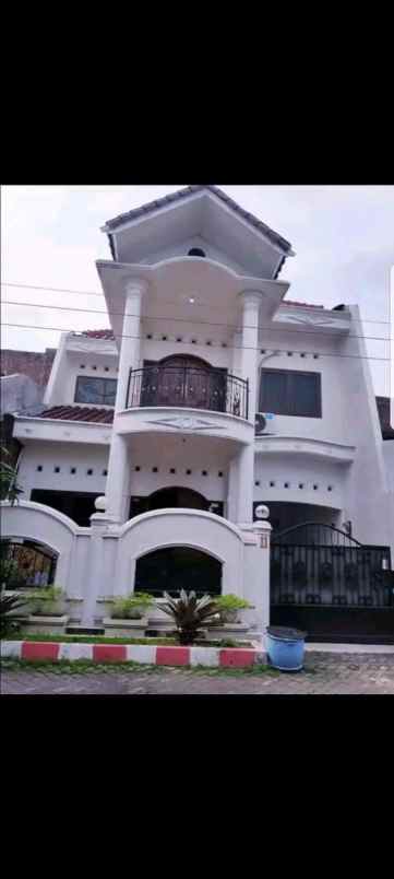 dijual rumah jl griya prasetya utara