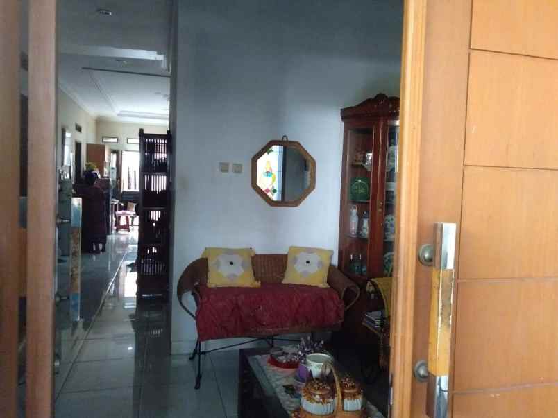 dijual rumah jl gunuk raya rt 11 rw 3