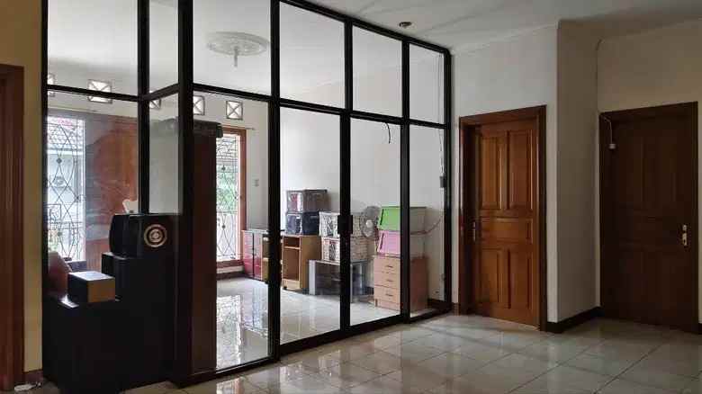 dijual rumah jl h dogon perumkar pemda