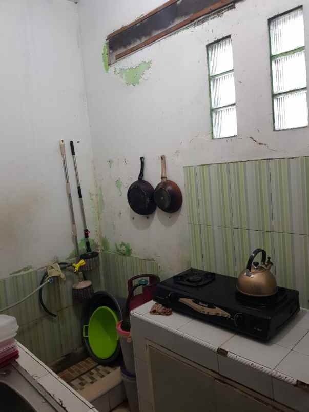 dijual rumah jl h karim jatikramat kec