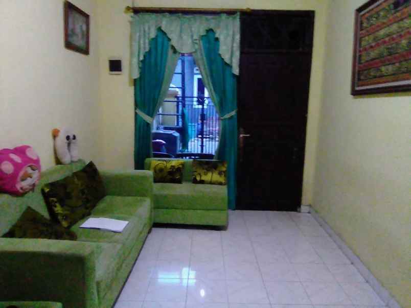 dijual rumah jl h risan