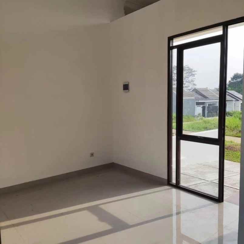 dijual rumah jl kemuning iii kelurahan