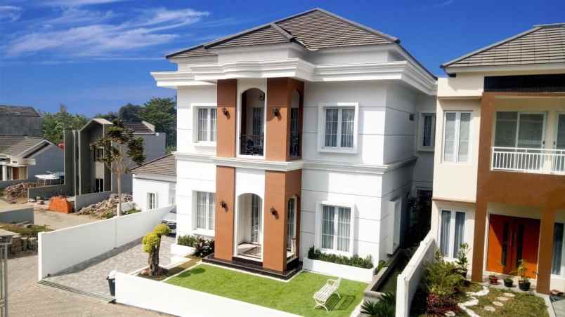 dijual rumah jl kolonel masturi lembang