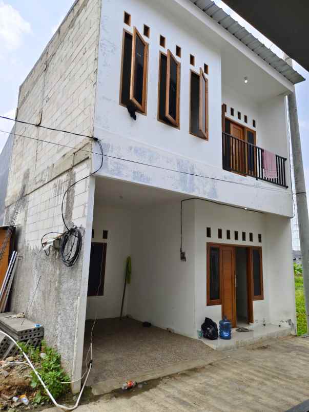 dijual rumah jl krakatau karang timur