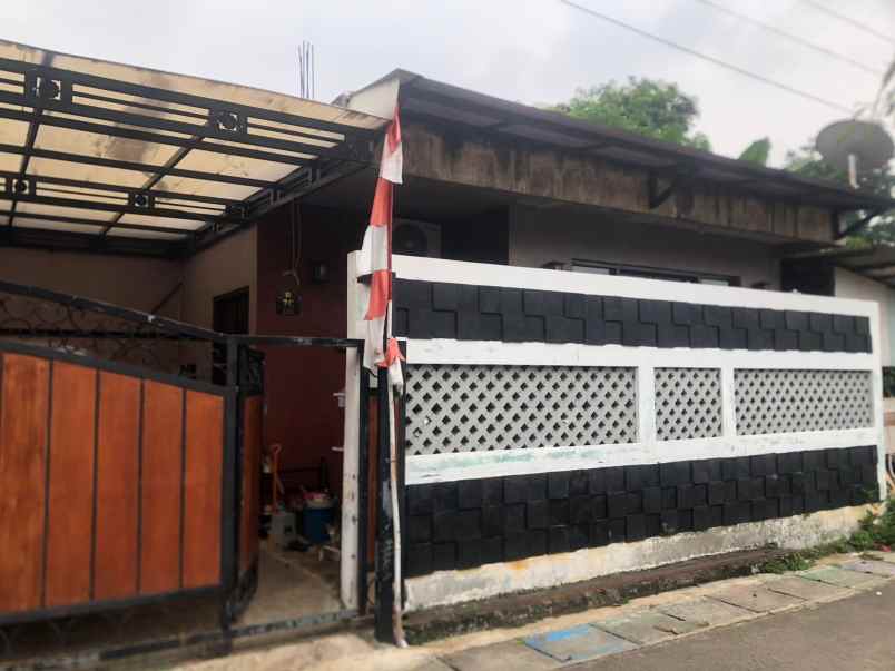 dijual rumah jl majelis raya rumah no