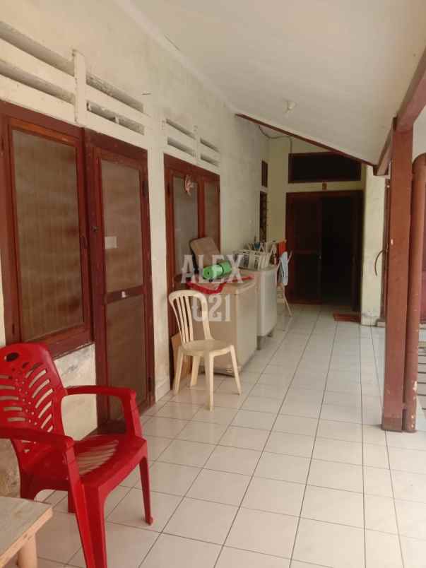 dijual rumah jl mangga besar