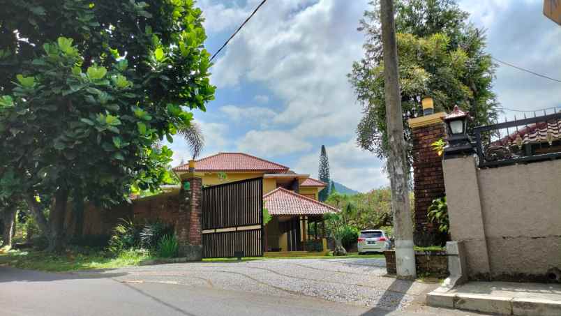 dijual rumah jl melati