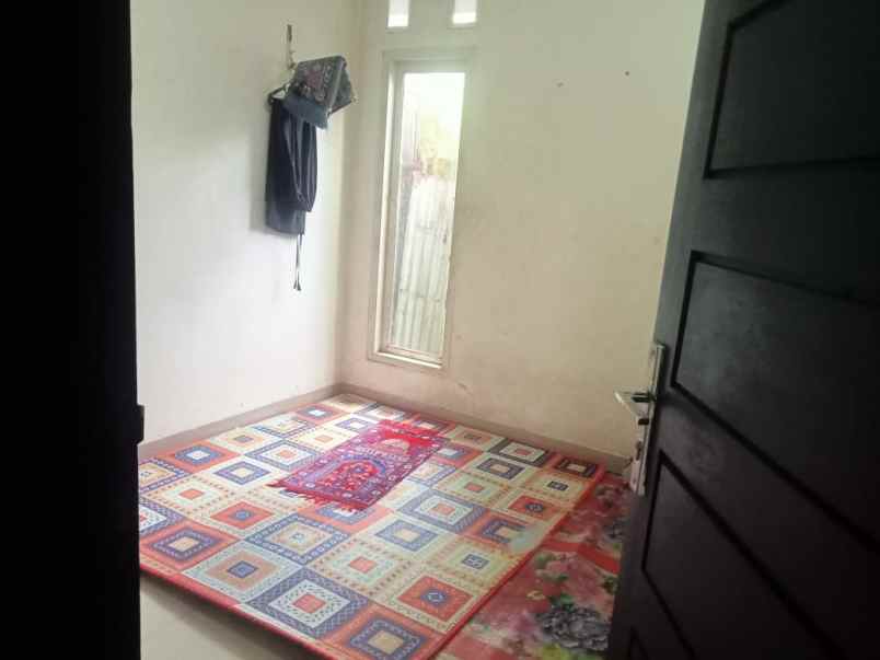 dijual rumah jl melati