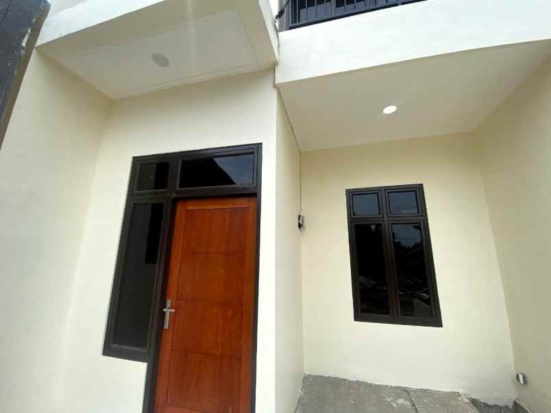 dijual rumah jl meran cilodong kota depok