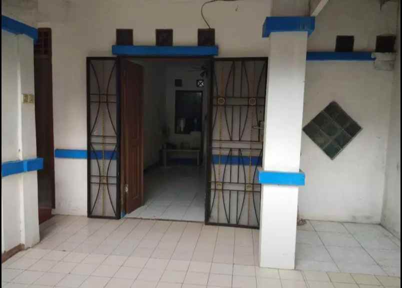 dijual rumah jl perum taman bumyagara