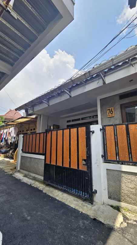 dijual rumah jl pinang ii pondok labu