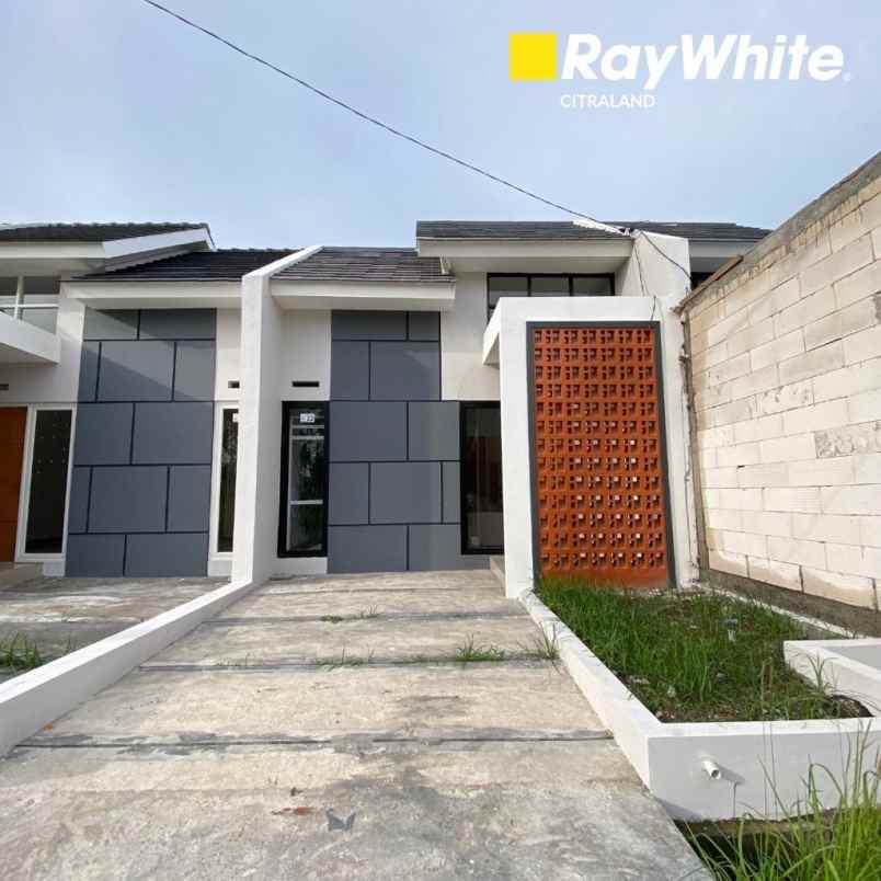 dijual rumah jl raya embong kerang