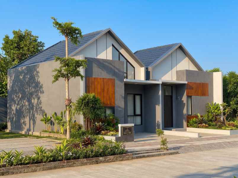 dijual rumah jl raya sukatenang
