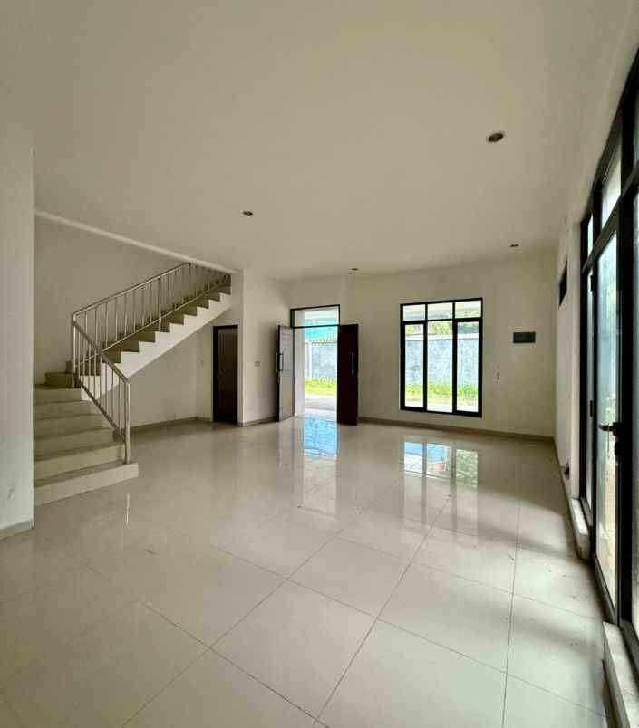 dijual rumah jl rempoa raya rc veteran