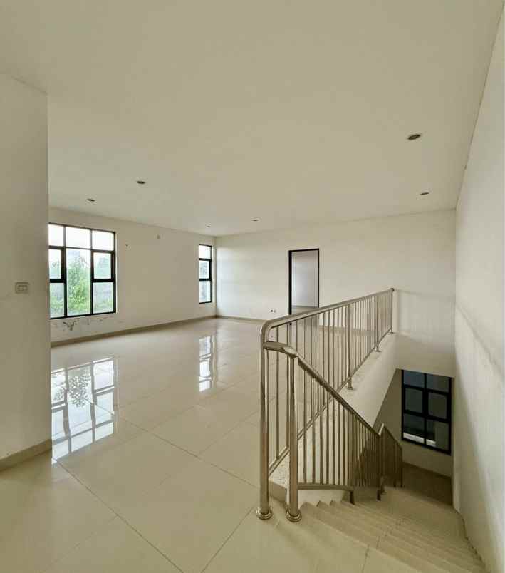 dijual rumah jl rempoa raya rc veteran