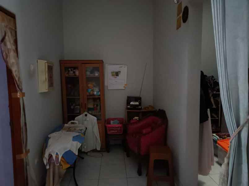 dijual rumah jl sadar raya jagakarsa