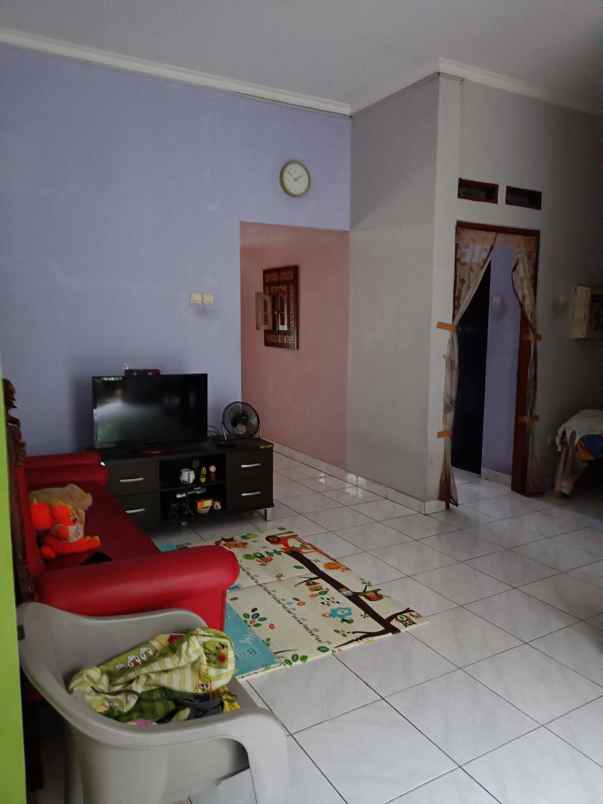 dijual rumah jl sadar raya jagakarsa