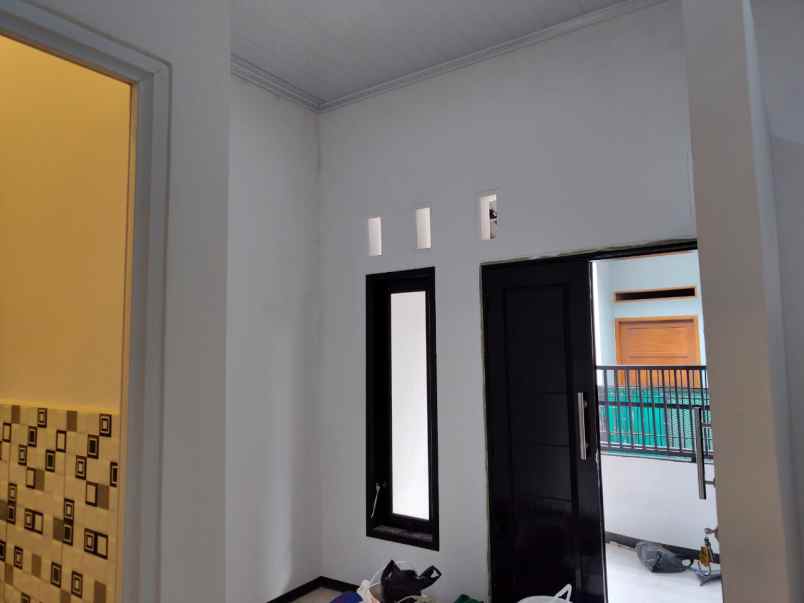 dijual rumah jl sukarela peninggilan