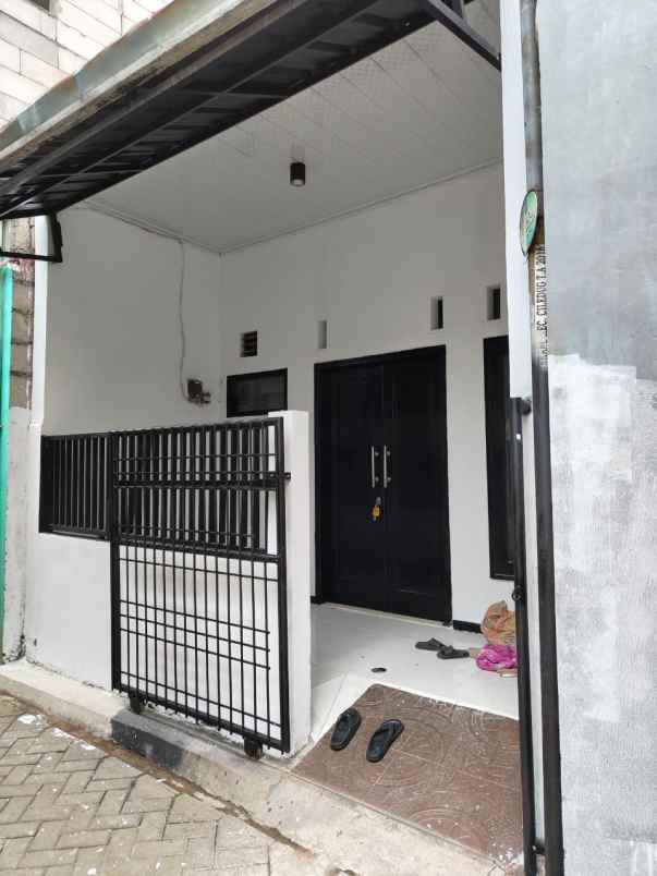 dijual rumah jl sukarela peninggilan