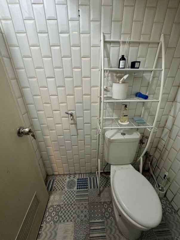 dijual rumah jl suryalaya cijagra