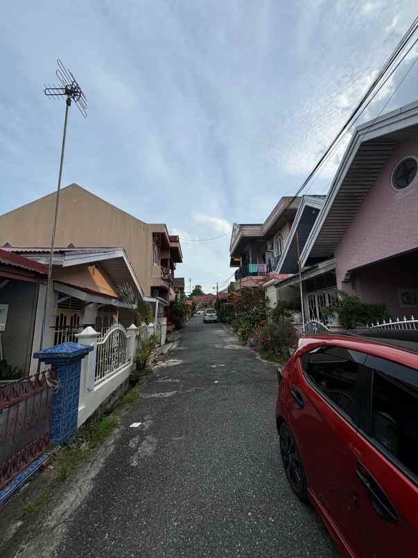 dijual rumah jl tengkubey