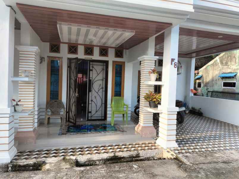 dijual rumah jl tengkubey