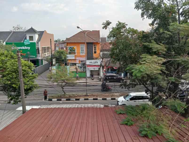 dijual rumah jl terusan jakarta