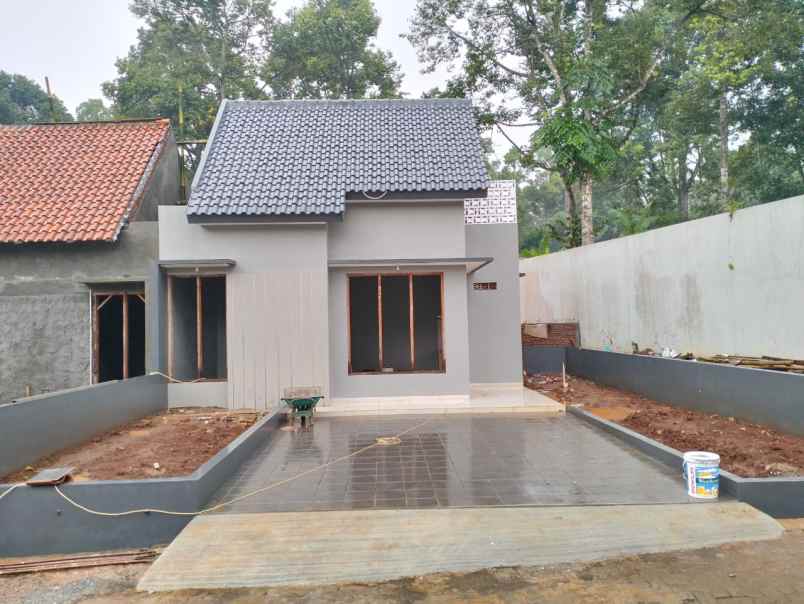 dijual rumah jl watusari