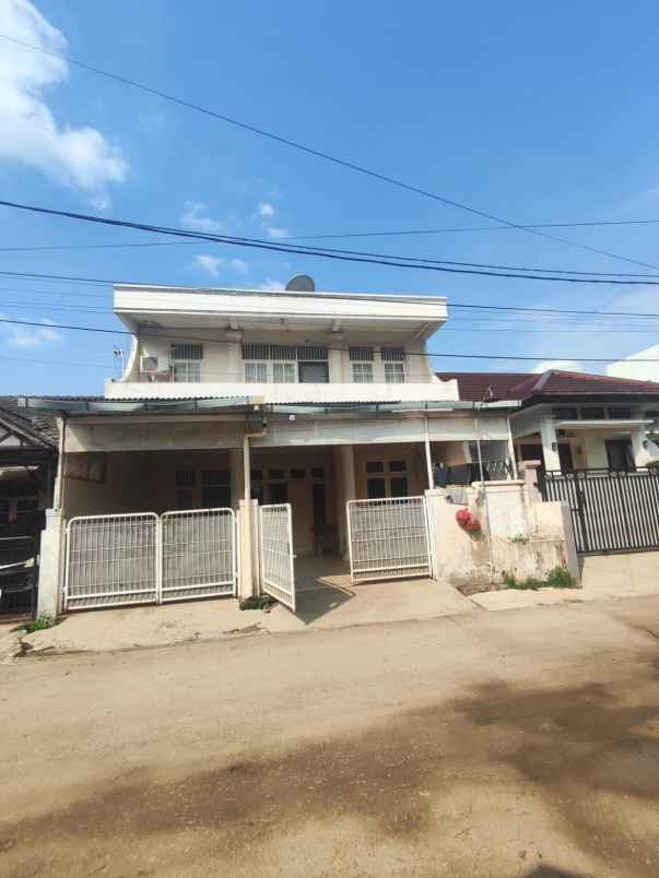 dijual rumah jl zamrud jati rasa